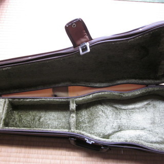 無事に引き取っていただきました。無料　バイオリンケース　日本製　...
