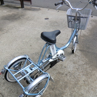 電動アシスト　三輪車