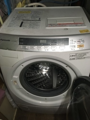ドラム式洗濯機 お返事出来てない方申し訳ございません。引取っていただける方見つかりました。