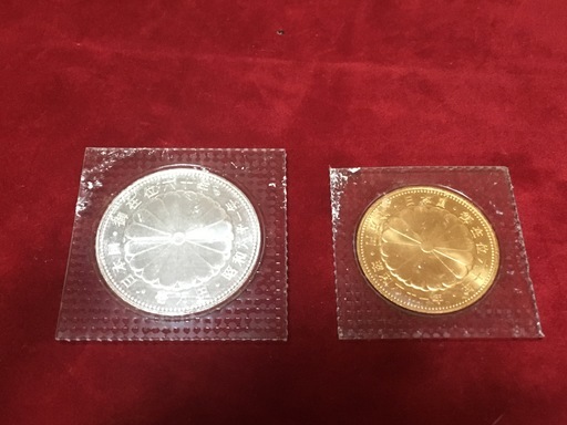 天皇陛下御在位60年記念 昭和61年発行 10万円金貨 1万円銀貨