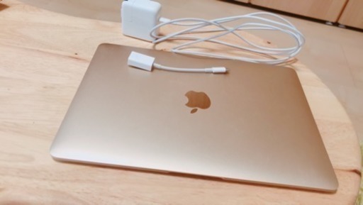 ノートパソコン MacBook