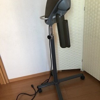 タカラベルモント　ファルコン スイング式ドライヤー　 中古品　値下げ交渉OK 中古】タカラベルモント 『スイング式ドライヤー ファルコン（グレー