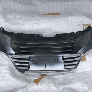 美品！ ヴェゼル エイトデザイン フロント グリル used