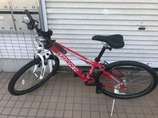 取引中マウンテンバイク！ GIANT ROCK 4500 室内保管