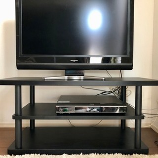 シンプルなテレビ台
