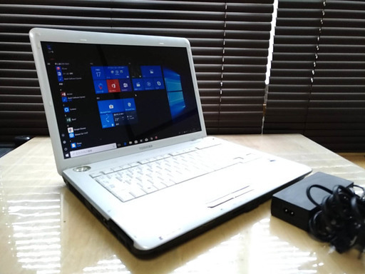 TOSHIBA dynabook TX166G, Windows10Pro, Microsoft Office 2016入り