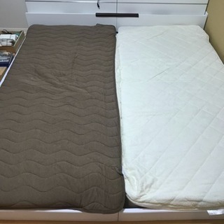 キングサイズのベッド、マットレス