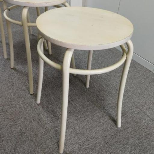 おしゃれな丸椅子3脚 差し上げます Kei5 中目黒の家具の中古 おしゃれな丸椅子3脚 差し上げます Kei5 中目黒の家具の中古