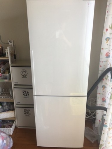 特価ブランド 中型冷蔵庫 シャープ 綺麗です。 271L 中城村 沖縄 2016年製 冷蔵庫