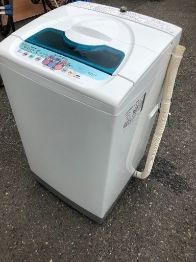 フォロワー数100名突破記念価格‼️HITACHI 4.2キロ洗濯機