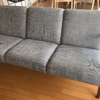 Ikea 3人掛けソファ