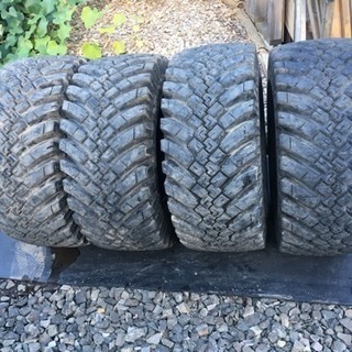 タイヤショベル12.5/70R16スノータイヤ