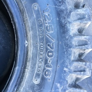 タイヤショベル12.5/70R16スノータイヤ