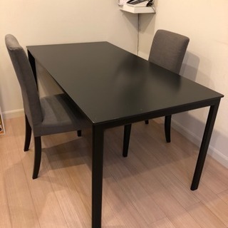IKEAブラックテーブル&チェア(2脚)