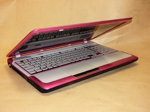 綺麗で可愛い パール ピンクのパソコン パソコンスタイル 神戸のノートパソコンの中古あげます 譲ります ジモティーで不用品の処分