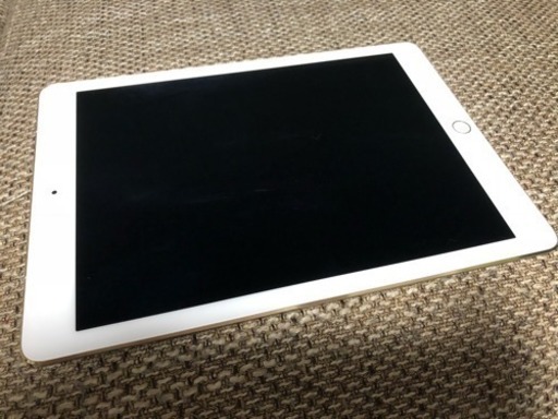 iPad Pro 9.7インチ  32GB  ゴールド  au
