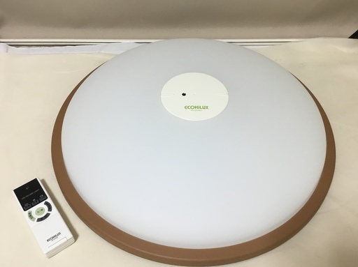 ＜美品＞アイリスオーヤマ LEDシーリングライト ~8畳 調光・調色タイプ 8DL-D1
