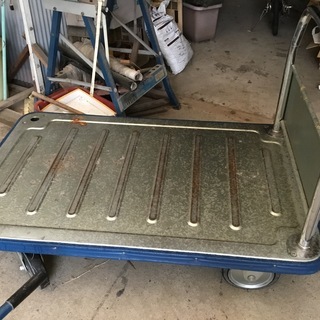 残り一台になりました。【中古可動品 運搬台車 最大許容荷重600kg 】 