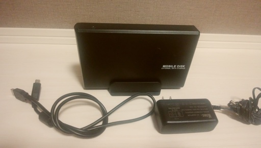 【中古美品】外付けハードディスク2TB　USB2.0　ノーブランド