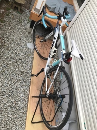 TREK ロードバイク