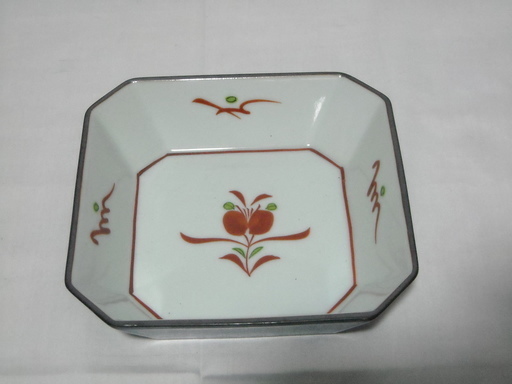 角皿5枚赤絵たち吉 新品 よっちゃん 三原の食器 和皿 の中古あげます 譲ります ジモティーで不用品の処分 角皿5枚赤絵たち吉 新品 よっちゃん 三原の食器 和皿 の中古あげます 譲ります ジモティーで不用品の処分