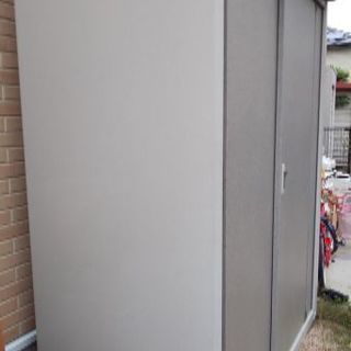 【引き取り限定】物置 屋外 鍵有