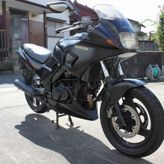 ホンダ VT250F2H MC15ナンバー付きで乗ってます。