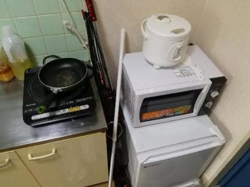 国に帰りますので、家具、電気を売りたいです