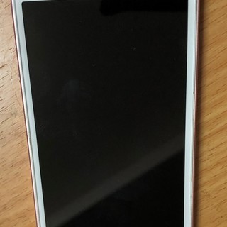 iPhone SE 64 GB 　ピンクゴールド　Simフリー