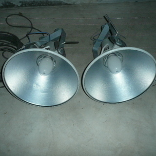 250Wマルチハロゲンランプ投光器　2セット