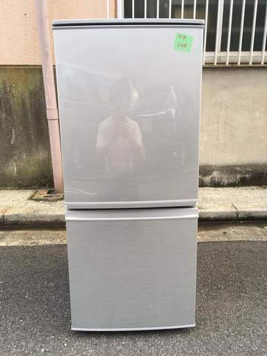 原価9万5000円 大阪 2016年 シャープ 冷蔵庫 つけかえどっちもドア 137L SJ-D14B