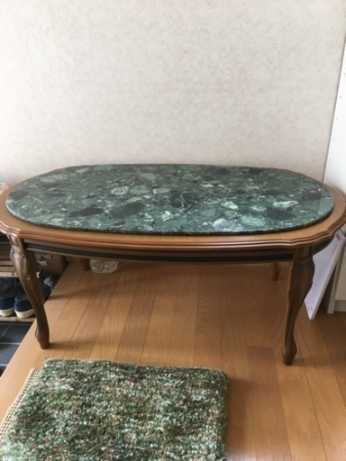 ヨーロッパ風大理石テーブル