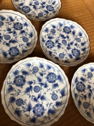 花柄 皿5枚 みかん 断捨離中 宝塚の食器の中古あげます 譲ります ジモティーで不用品の処分