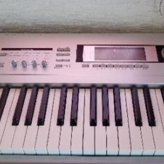 コルグ　トライトンLe 88鍵　ピアノ