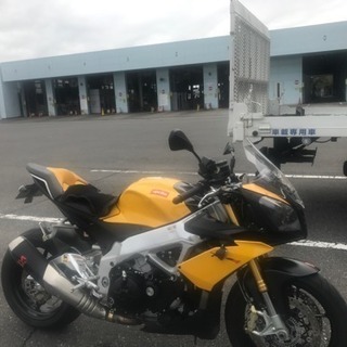 アプリリア tuono v4r     ストリートファイターrsv4