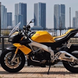 アプリリア tuono v4r     ストリートファイターrsv4