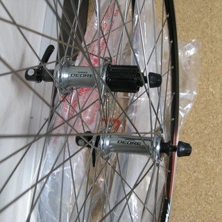 (新品)クロスバイク用 軽量手組ホイール 前後セット エンド幅135mm Deoreハブ TNIリム