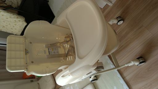 コンビ Combi ハイローベットチェアー ネムリラ AUTO SWING