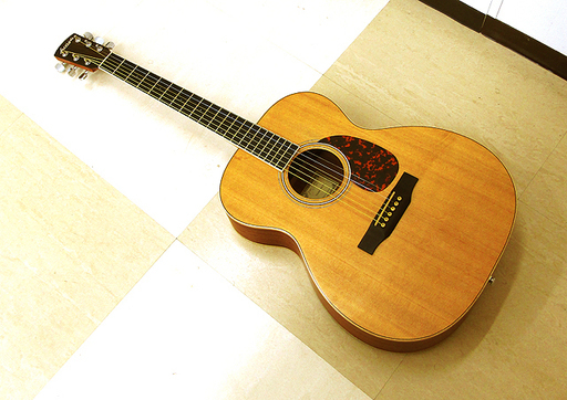 Jean Larrivee ラリヴィー アコースティックギター OM-03 2008年製 全体調整済み USED Jean Larrivee ラリヴィー アコースティックギター OM-03 2008年製 全体調整済み USED