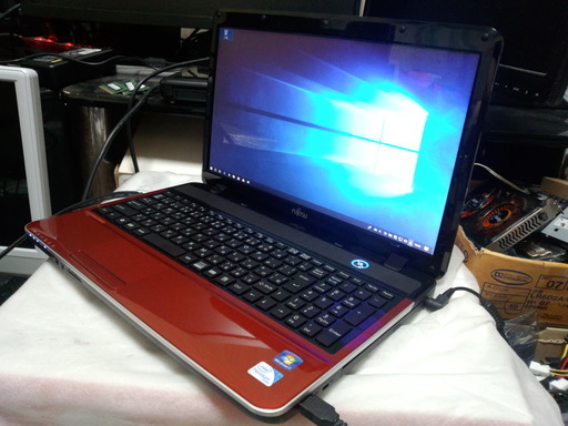 (取引中)ノートパソコン 富士通 FMV LIFEBOOK AH42/D Windows10 　メモリ4GB HDD320GB 動作保証付