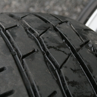 ~SOLD!~【中古品】ベンツ純正　ホイール W205 C200 AMGパッケージ 右フロント タイヤ付き　1本