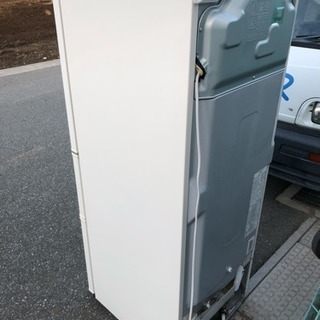 日立 FIESTA うるおいチルド ナノチタン除菌・脱臭 高さ変わるん棚 動