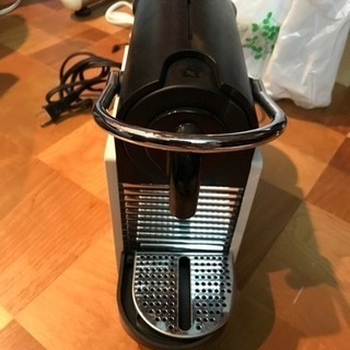 ネスプレッソ コーヒーメーカー D60C エスプレッソ式 2015年製