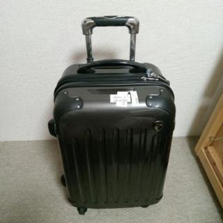 グリフィンランド　スーツケース
