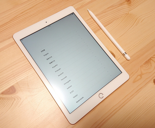 iPad 第6世代 Wi-Fi 9.7インチ 32GB ゴールド & Apple Pencil 保証期間 