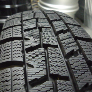 バリ山！美品★155/65R14　ウインターマックス　WM01　2017年　ダンロップ　安心の国産タイヤ　タントカスタム　ムーブ　N-BOX　ミラ