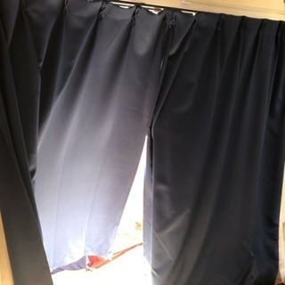 紺色カーテン+レースカーテン(申し訳ありません予約が入りました)