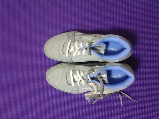 reebok easytone air 女性用　24、5センチ　未使用