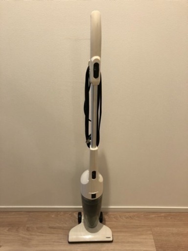 2017 サイクロン型スティック掃除機 有線