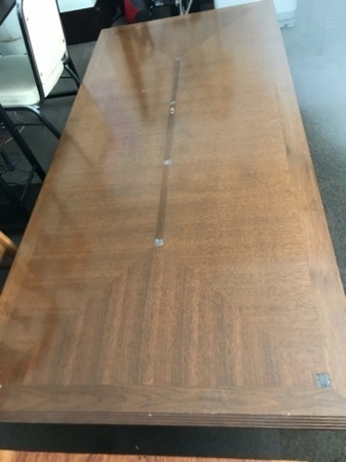 木目テーブル